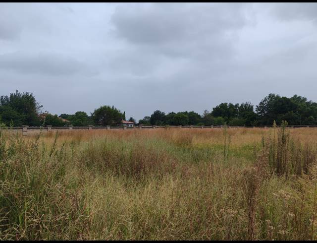 1,930M² VACANT LAND FOR SALE IN THREE RIVERS EAST